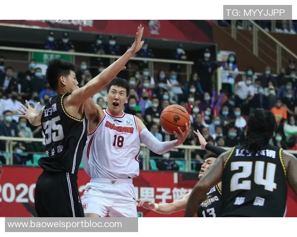 杜润旺分享周鹏与二飞的教导心得球场内外的成长与人生哲学